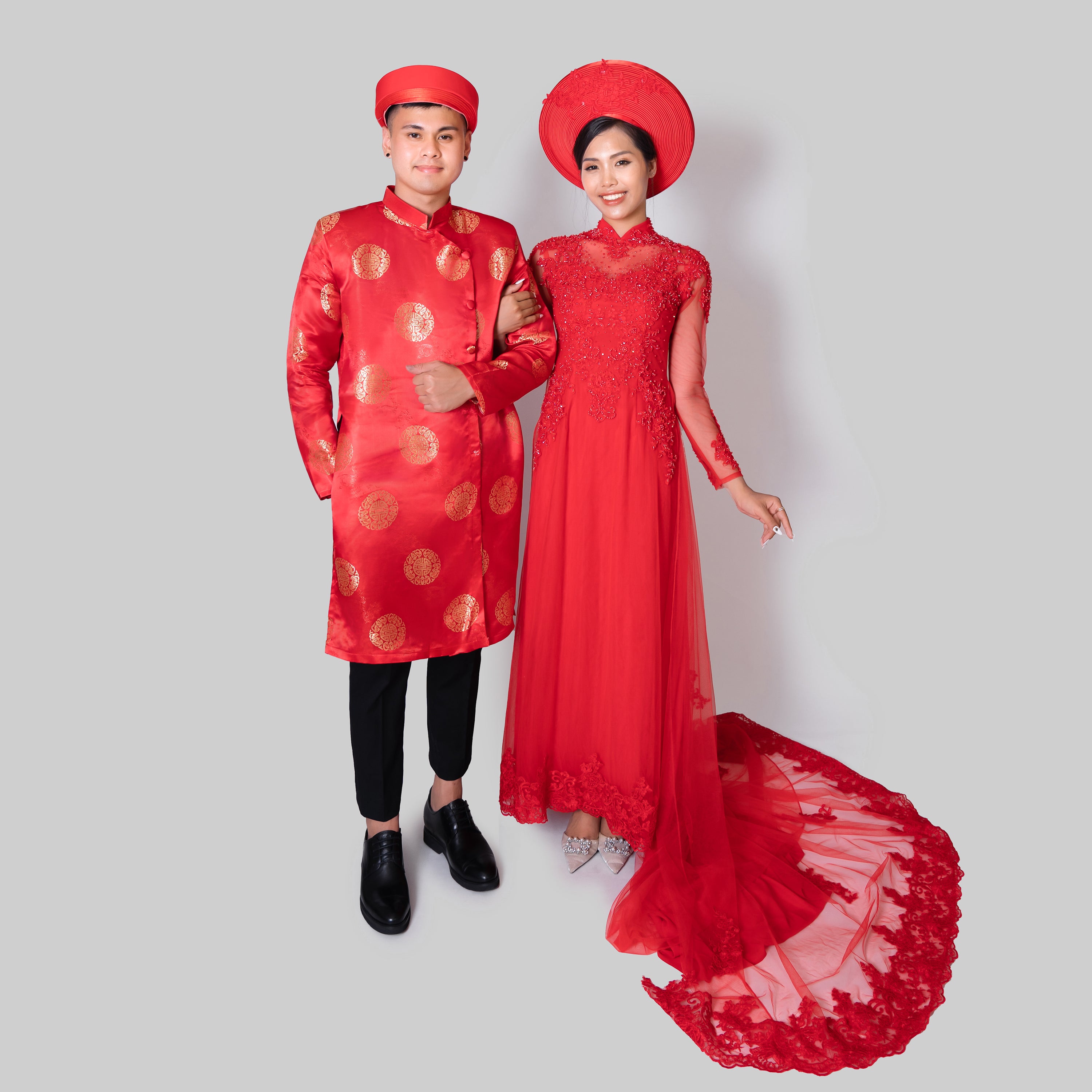Red Wedding Couple Vietnamese Ao Dai ST68